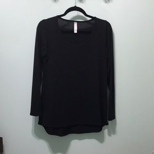 Lularoe lynnae shirt